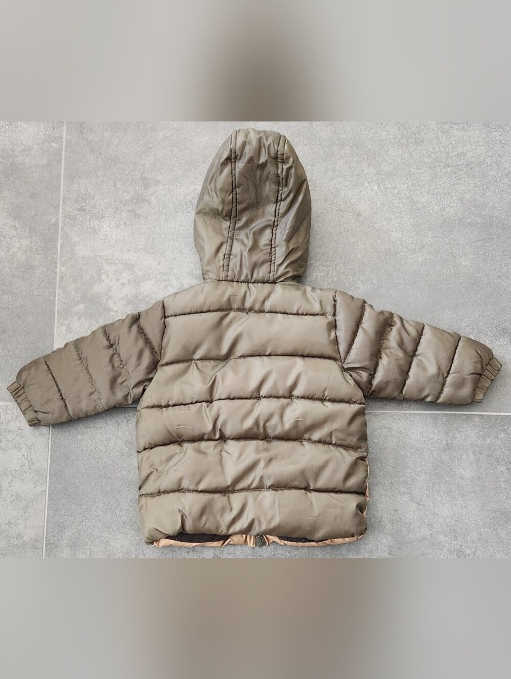 Kids Two-Tone Hooded Puffer Jacket - Taupe & Beige - Picture 3 of 3